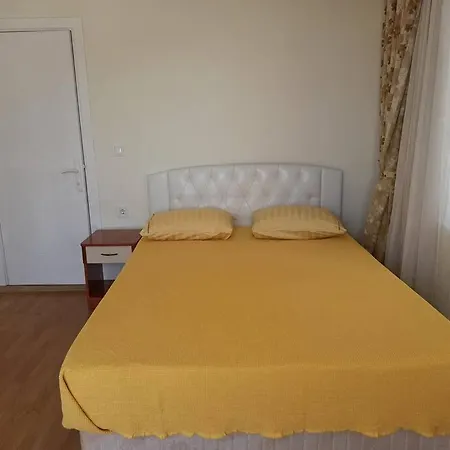 Appartement Heart Of The + History + Amenities + Attractions